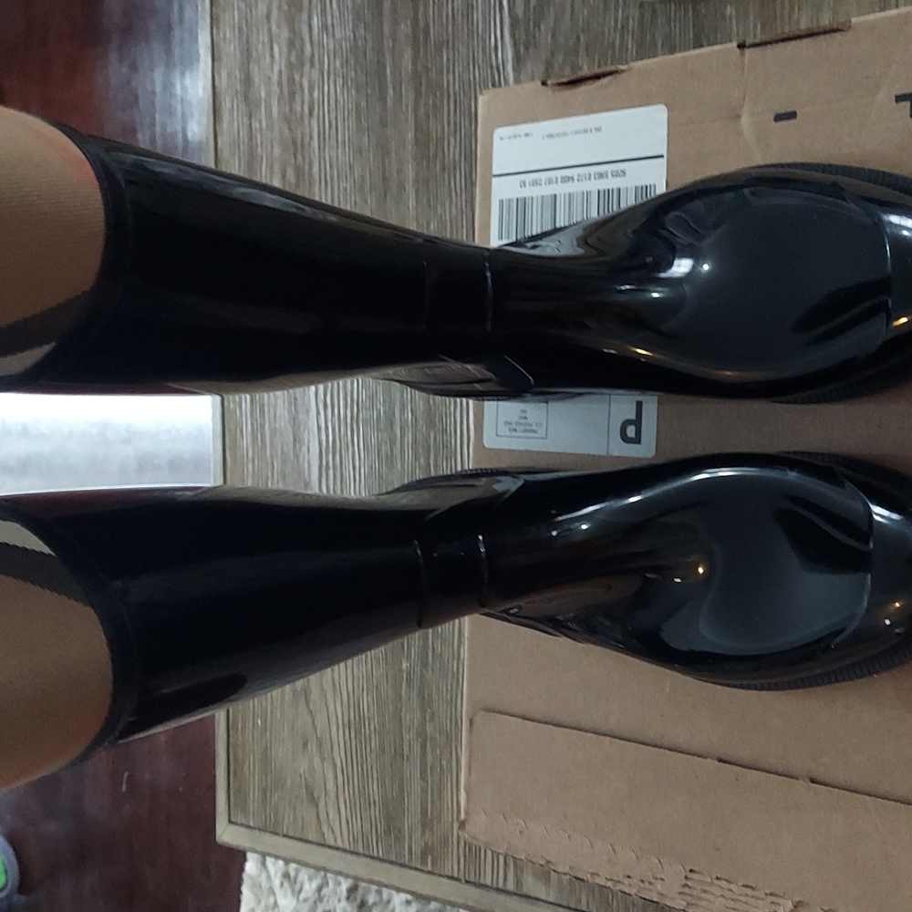 BURBERRY Women's Rain Boots - Crosshill Housecheck Logo Slick Black Plaid Boot